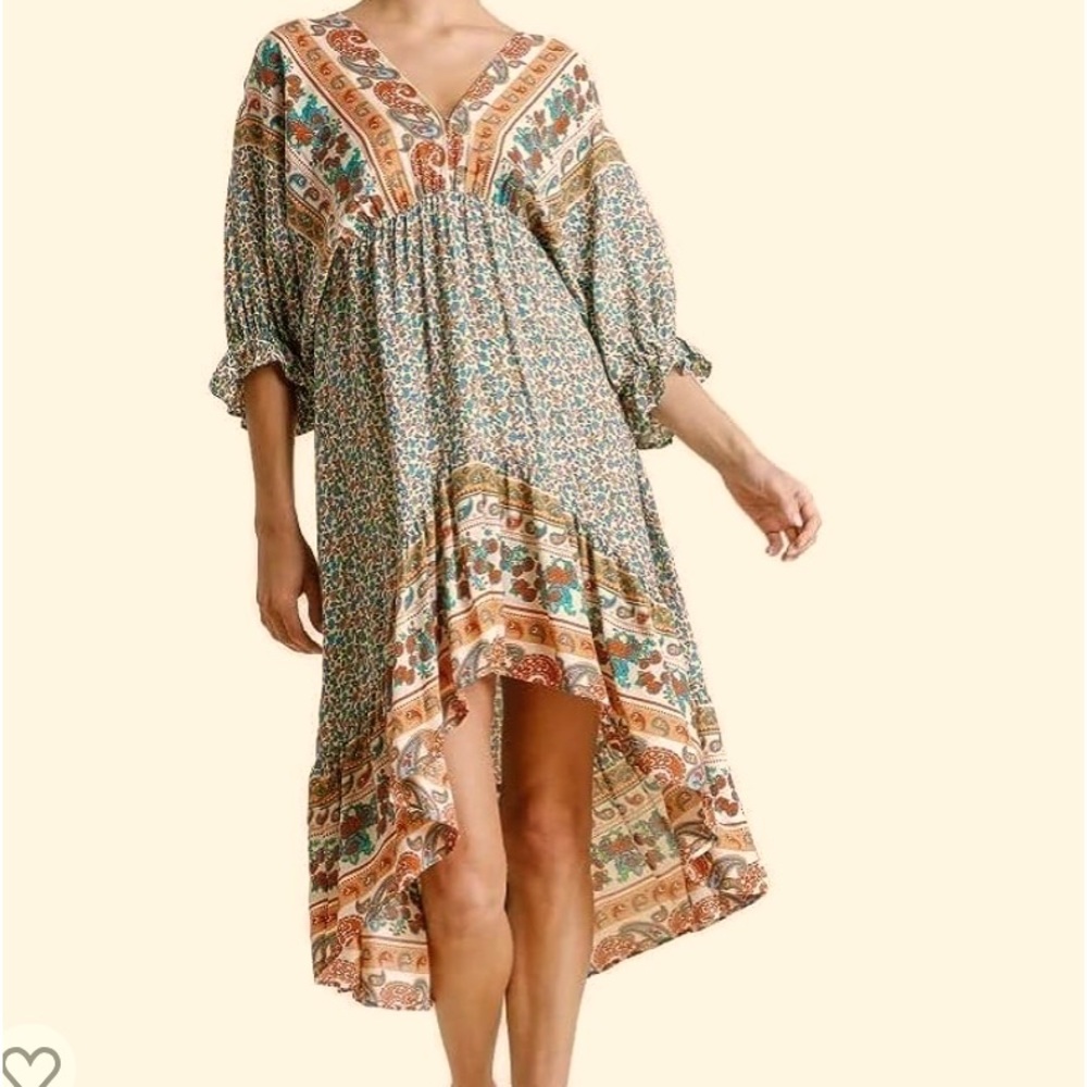 Umgee size medium. I included my own pic along with website pics.smoke free home